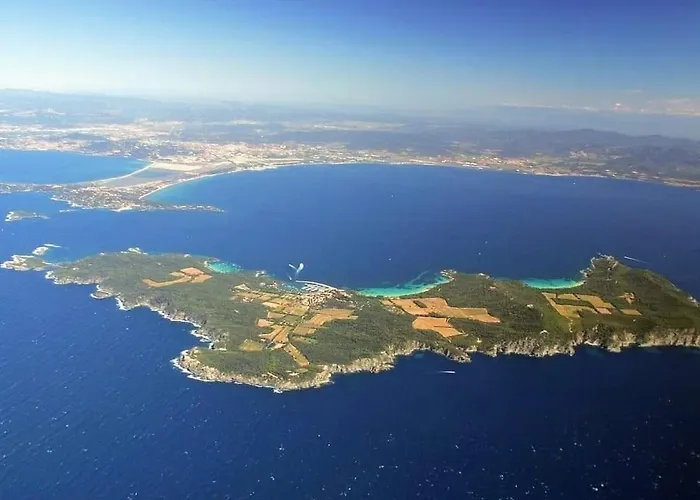 Ξενοδοχείο Jardins De *